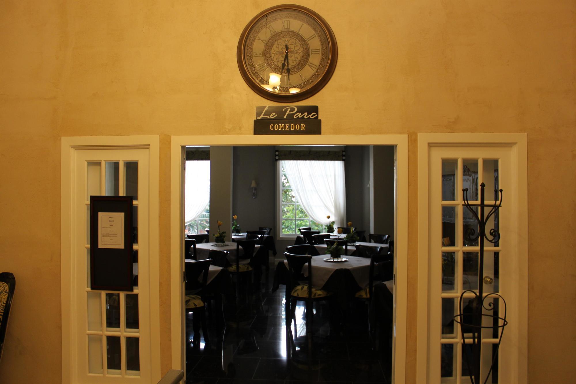 Victoria'S Park Hotel Armenia  Esterno foto